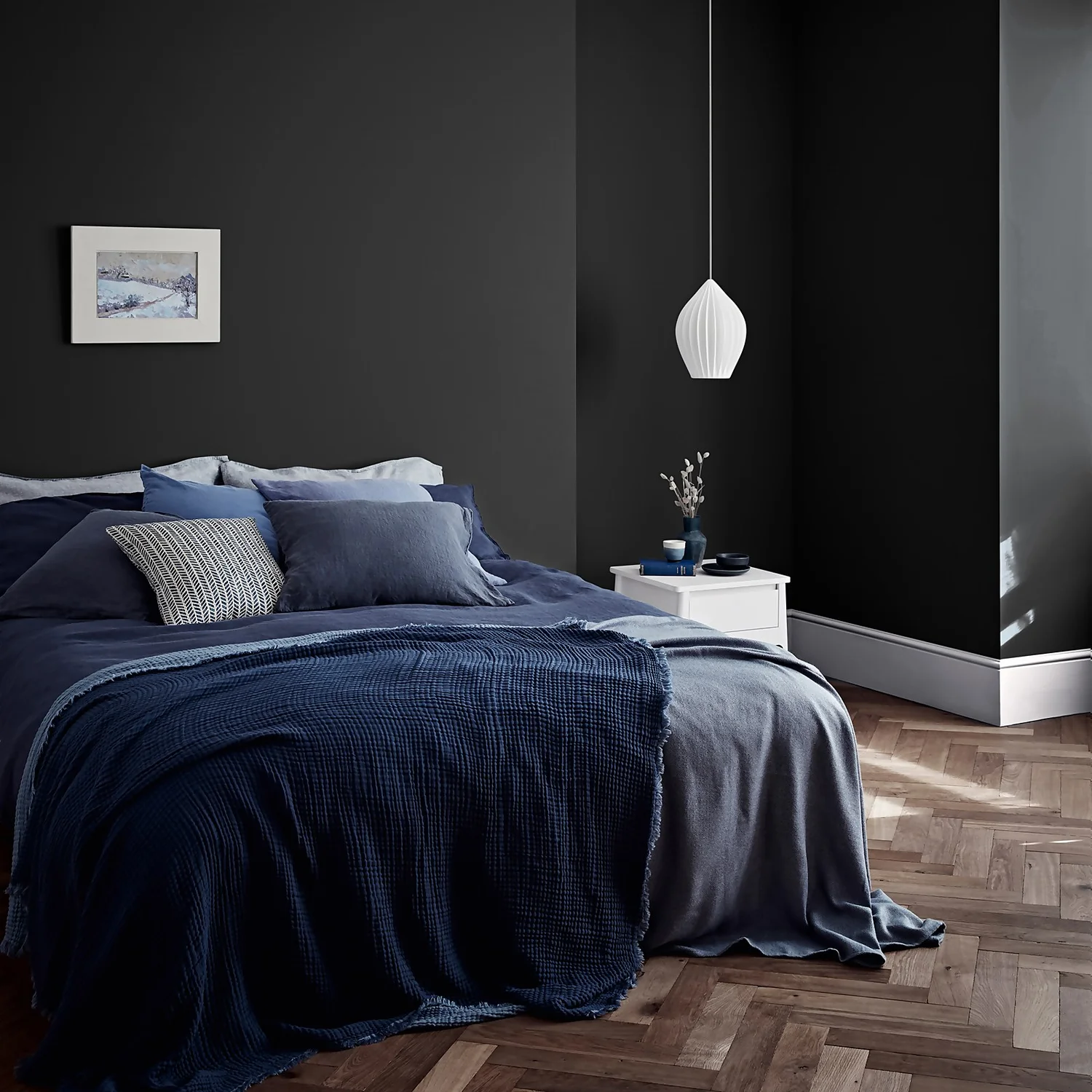 Crown Feature Wall Breatheasy Matt Paint Rebel - Tester 40ml 4 Crown Feature Wall Breatheasy Matt Paint Rebel - Tester 40ml - Image 2