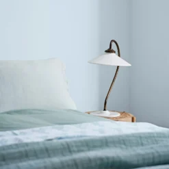 Crown Walls & Ceilings Matt Emulsion Paint Moonlight Bay - Tester 40ml -Crown 12809237 1894978273999179