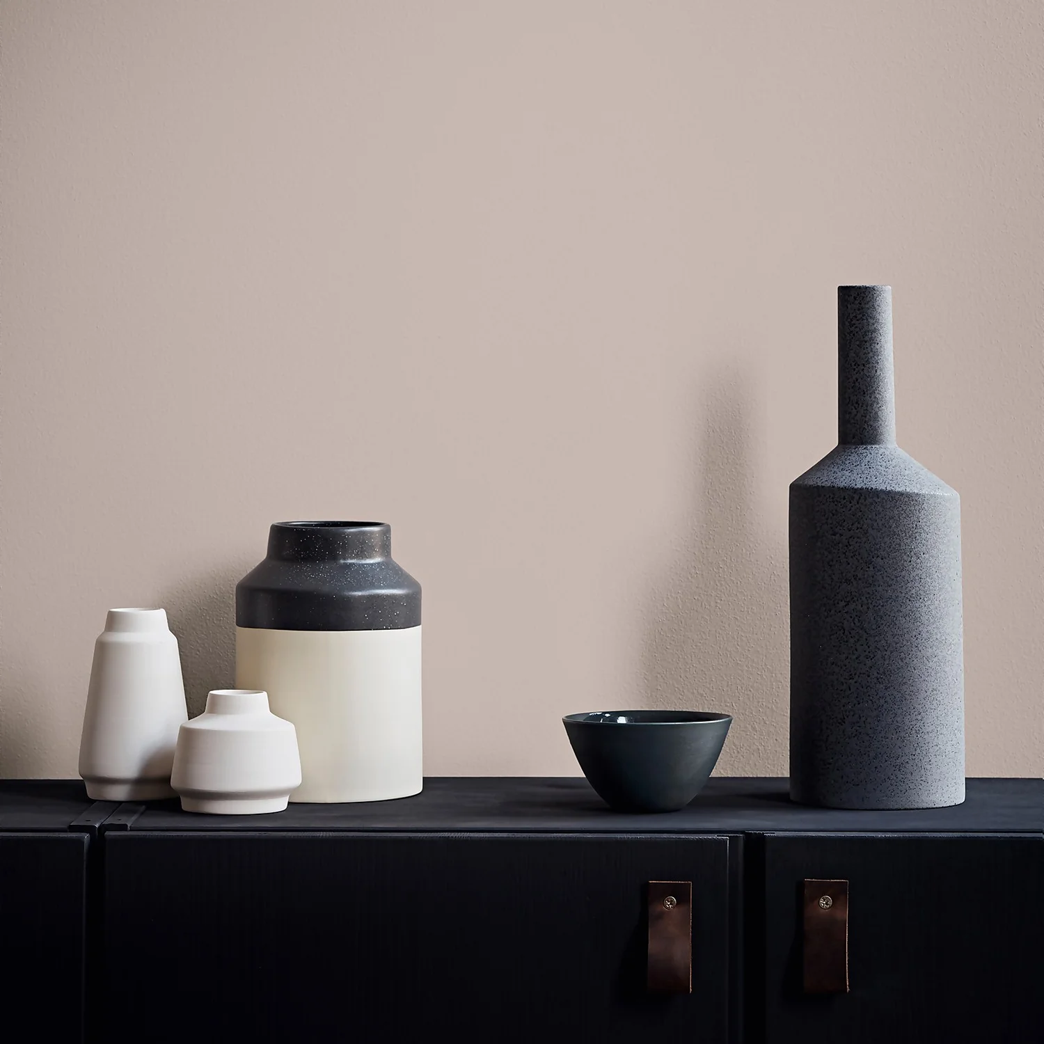 Crown Walls & Ceilings Matt Emulsion Paint Hare - Tester 40ml 5 Crown Walls & Ceilings Matt Emulsion Paint Hare - Tester 40ml - Image 3