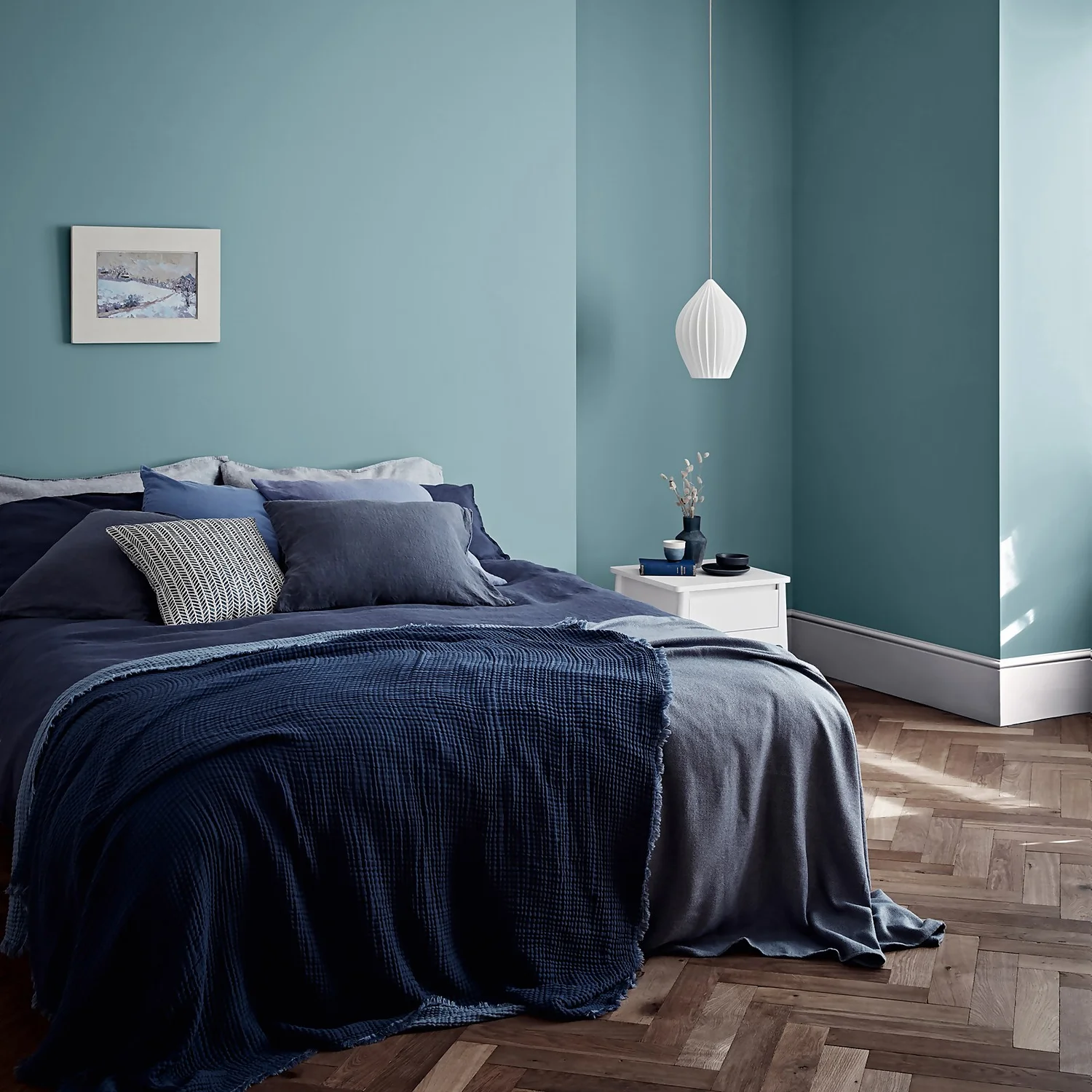 Crown Walls & Ceilings Matt Emulsion Paint Duck Egg - Tester 40ml 4 Crown Walls & Ceilings Matt Emulsion Paint Duck Egg - Tester 40ml - Image 2