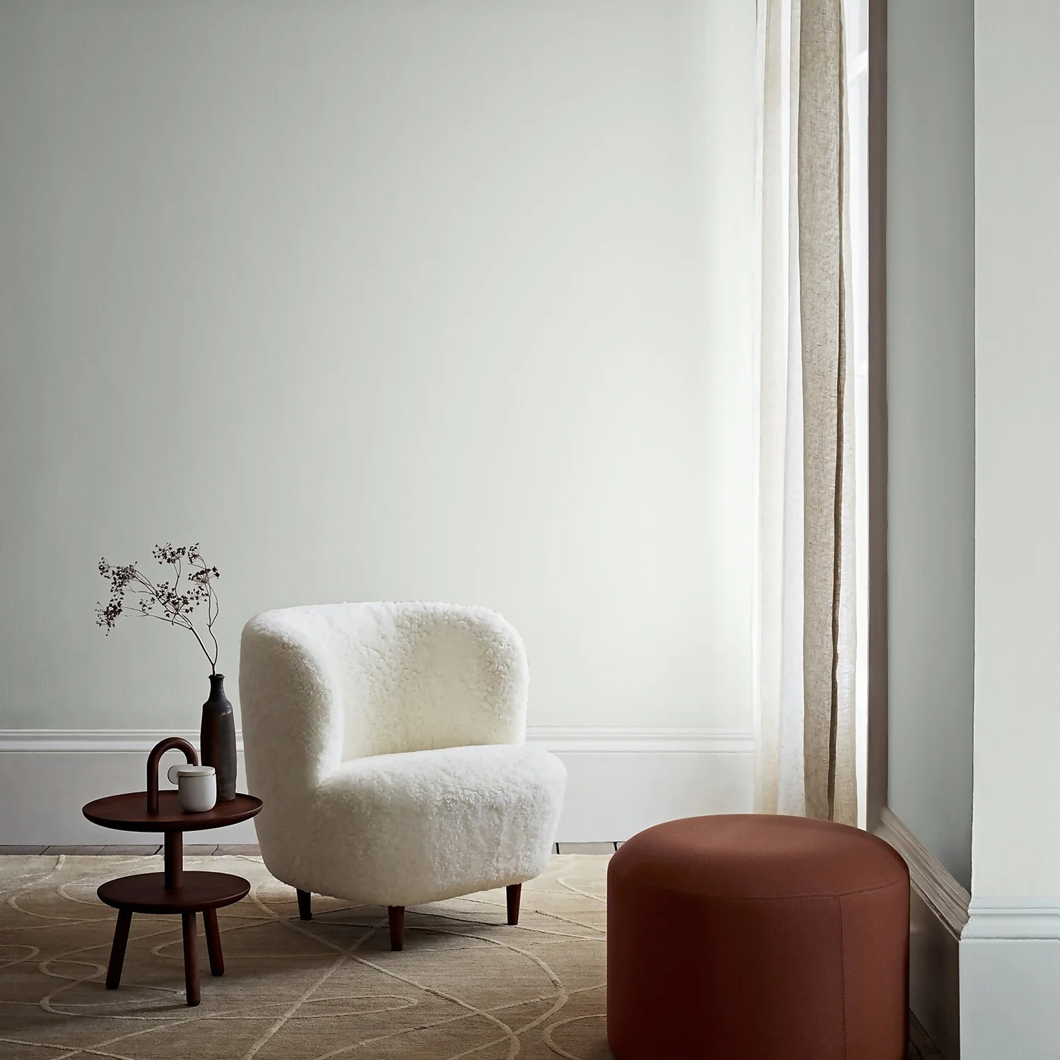 Crown Walls & Ceilings Silk Emulsion Paint Seldom Seen - 2.5L 5 Crown Walls & Ceilings Silk Emulsion Paint Seldom Seen - 2.5L - Image 3