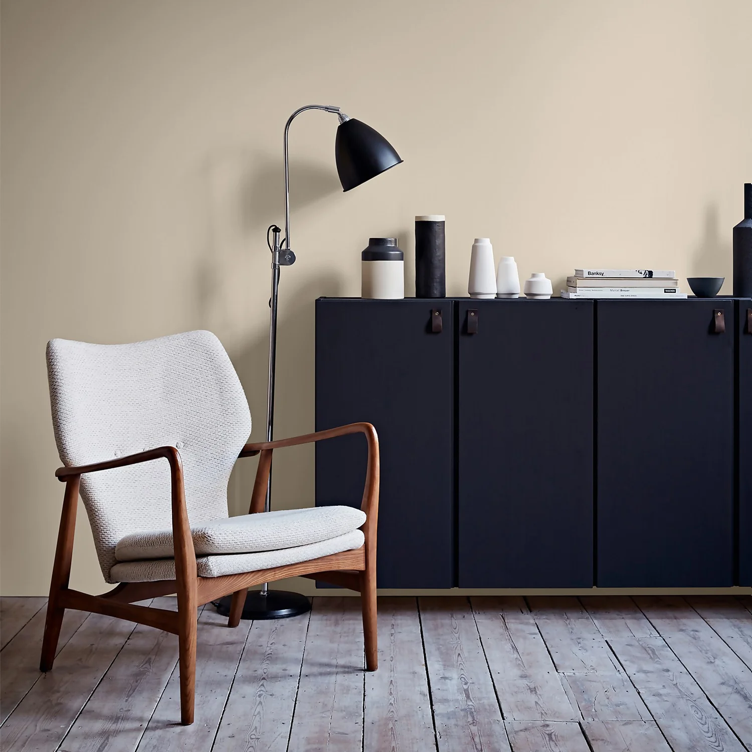 Crown Easyclean® Washable & Wipeable Multi Surface Matt Paint Wheatgrass® - 2.5L 6 Crown Easyclean® Washable & Wipeable Multi Surface Matt Paint Wheatgrass® - 2.5L - Image 4