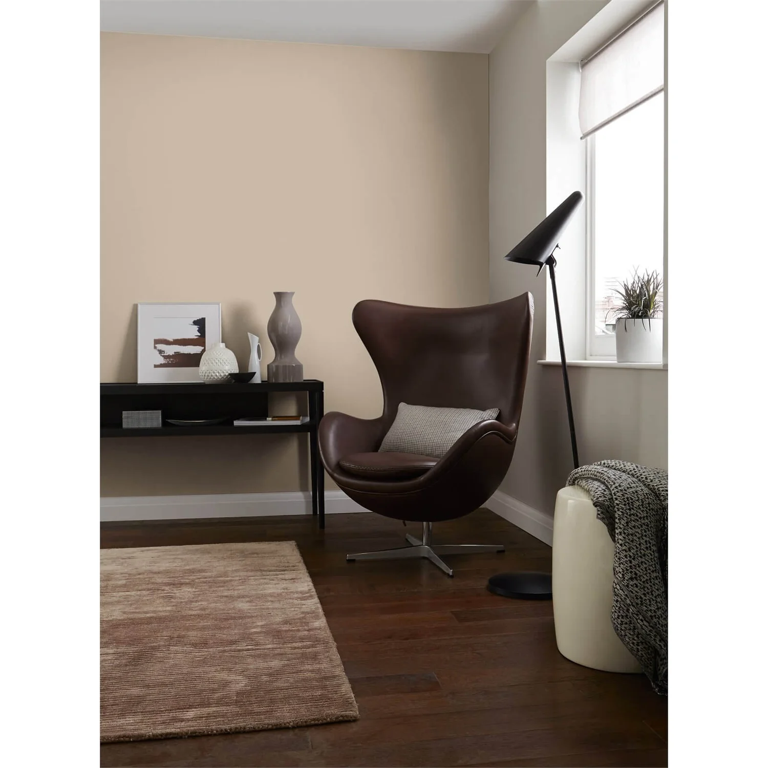 Crown Easyclean® Washable & Wipeable Multi Surface Matt Paint Wheatgrass® - 2.5L 4 Crown Easyclean® Washable & Wipeable Multi Surface Matt Paint Wheatgrass® - 2.5L - Image 2