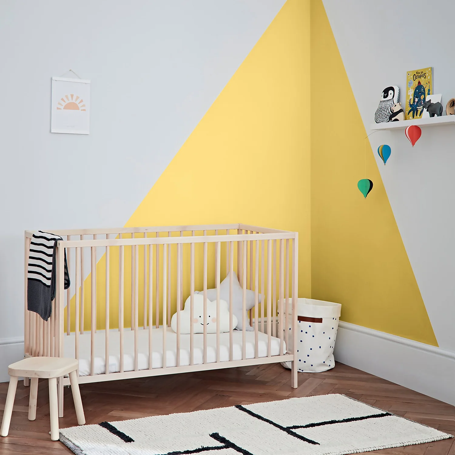 Crown Walls & Ceilings Matt Emulsion Paint Happy Daze - Tester 40ml 4 Crown Walls & Ceilings Matt Emulsion Paint Happy Daze - Tester 40ml - Image 2