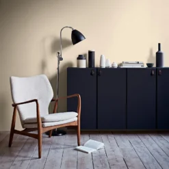 Crown Walls & Ceilings Matt Emulsion Paint Magnolia - 5L -Crown 12842015 1254969529108382