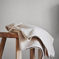 Crown Easyclean® Mouldguard+ Bathroom Mid Sheen Washable Multi Surface Paint Linen Cupboard® - 2.5L 11 Crown Easyclean® Mouldguard+ Bathroom Mid Sheen Washable Multi Surface Paint Linen Cupboard® - 2.5L -Crown 12886760 3094853415621150