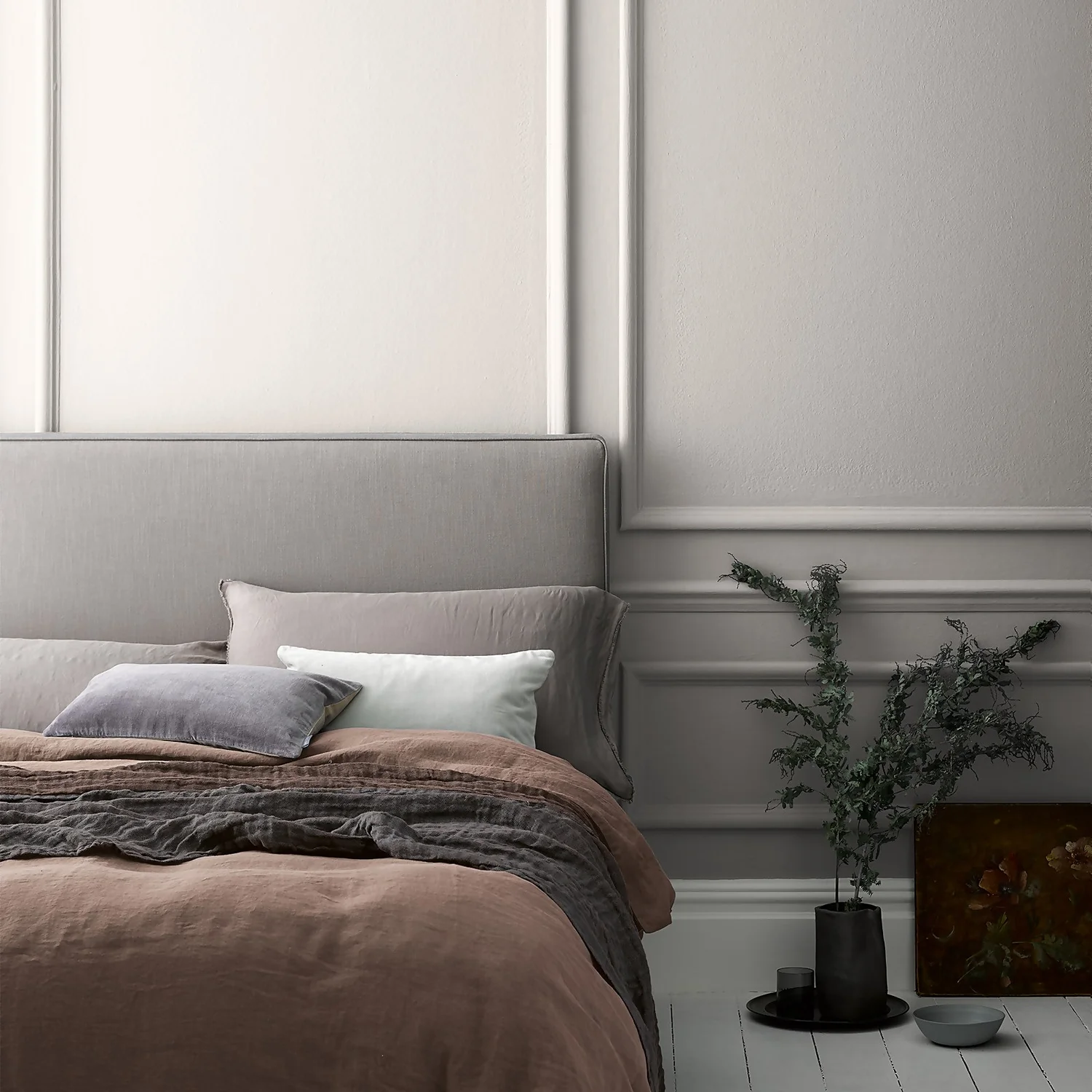 CRAFTED™ By Crown Flat Matt Interior Wall, Ceiling And Wood Paint Quiet Space® - 2.5L 6 CRAFTED™ By Crown Flat Matt Interior Wall, Ceiling And Wood Paint Quiet Space® - 2.5L - Image 4