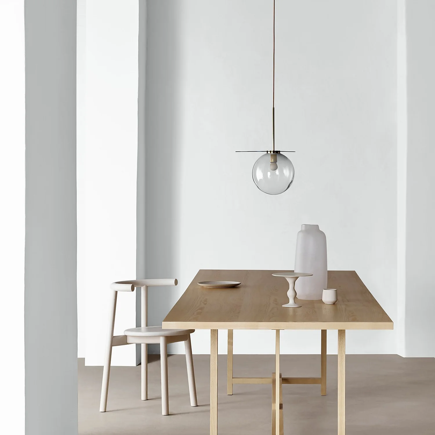 CRAFTED™ By Crown Flat Matt Interior Wall, Ceiling And Wood Paint Sketch Pad® - 2.5L 6 CRAFTED™ By Crown Flat Matt Interior Wall, Ceiling And Wood Paint Sketch Pad® - 2.5L - Image 4