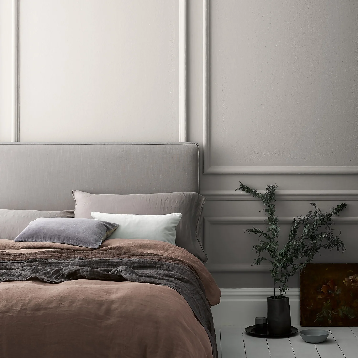 CRAFTED™ By Crown Flat Matt Interior Wall, Ceiling And Wood Paint Clay Like® - 2.5L 6 CRAFTED™ By Crown Flat Matt Interior Wall, Ceiling And Wood Paint Clay Like® - 2.5L - Image 4