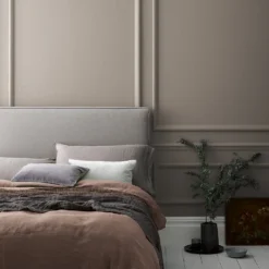 CRAFTED™ By Crown Flat Matt Interior Wall, Ceiling And Wood Paint Potted History® - 2.5L -Crown 13167135 1554882182171483