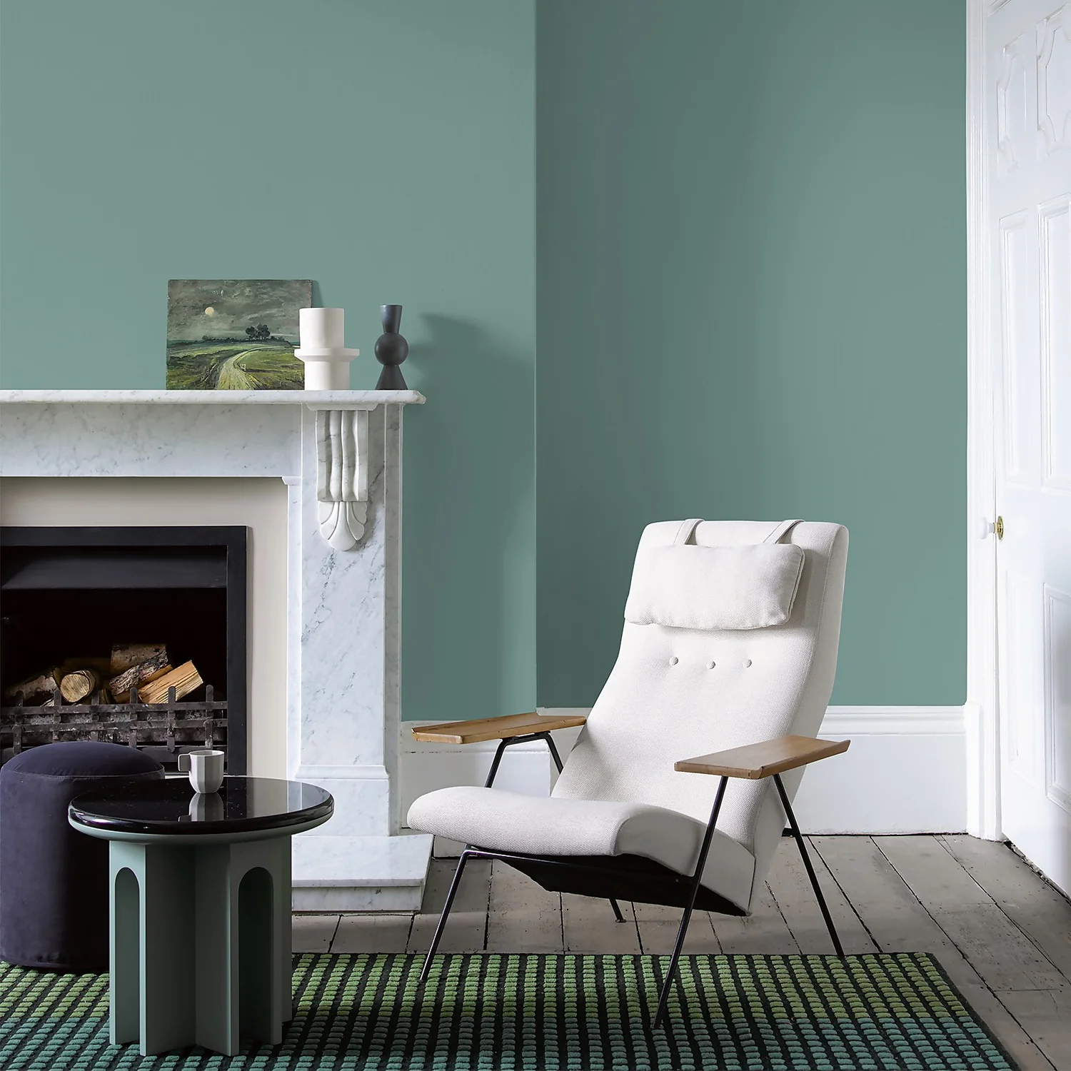 CRAFTED™ By Crown Flat Matt Interior Wall, Ceiling And Wood Paint Ivy Grey® - 2.5L 6 CRAFTED™ By Crown Flat Matt Interior Wall, Ceiling And Wood Paint Ivy Grey® - 2.5L - Image 4