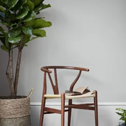 Crown Matt Emulsion Paint Pacific Oyster - 2.5L 13 Crown Matt Emulsion Paint Pacific Oyster - 2.5L -Crown 13807026 3034964056122219