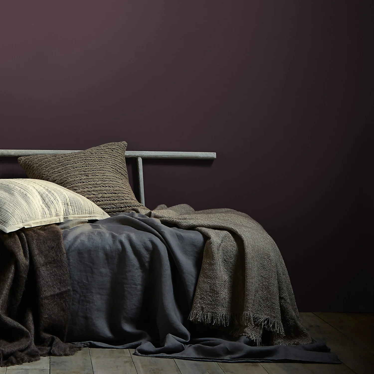 Crown Matt Emulsion Paint Ruby Chocolate - 2.5L 4 Crown Matt Emulsion Paint Ruby Chocolate - 2.5L - Image 2