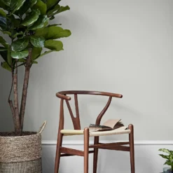 Crown Silk Emulsion Paint Salt Spray - 2.5L -Crown 13807088 1024964089227144